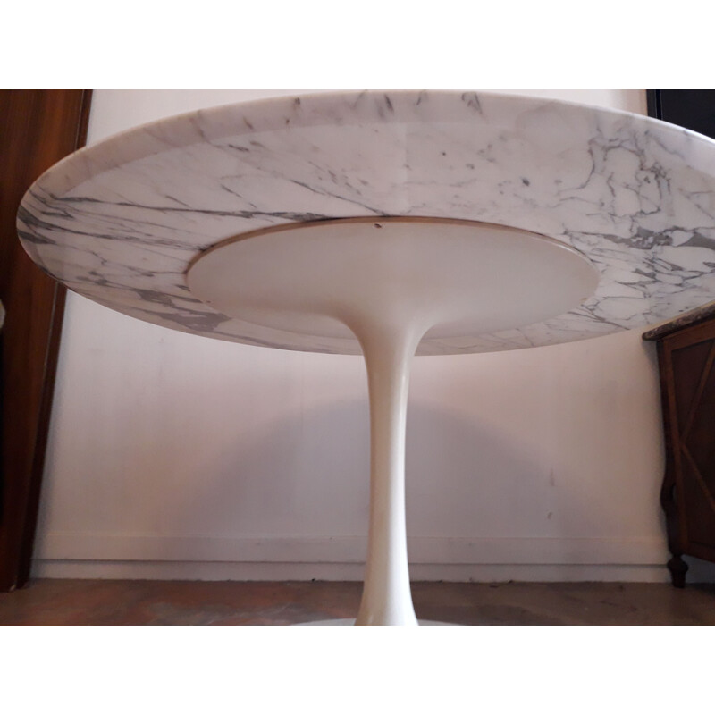 Vintage tulip dining table with Carrara marble top, 1960s
