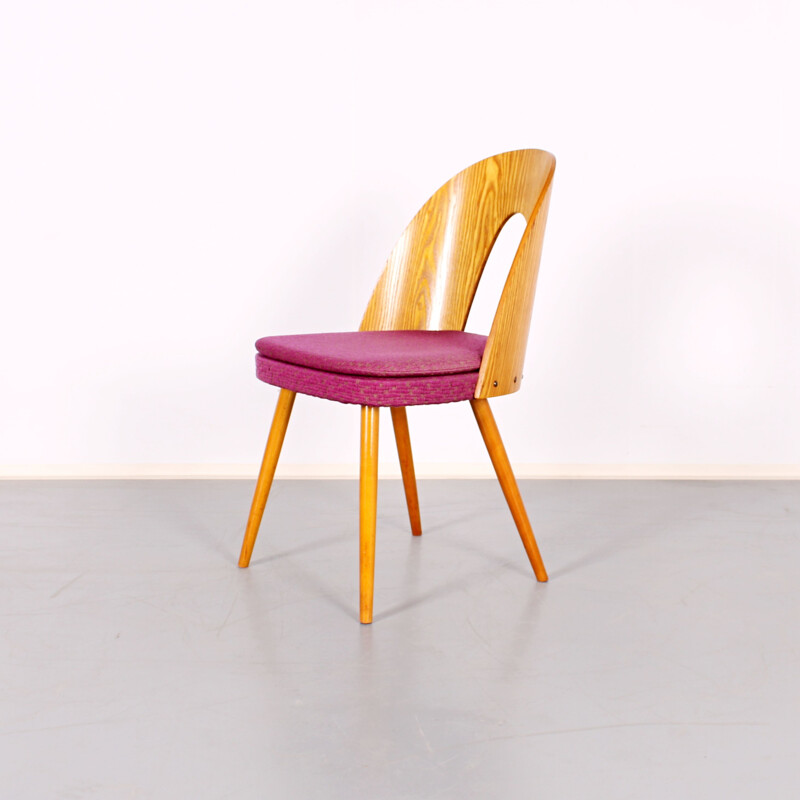 4 chaises vintage par Antonin Suman