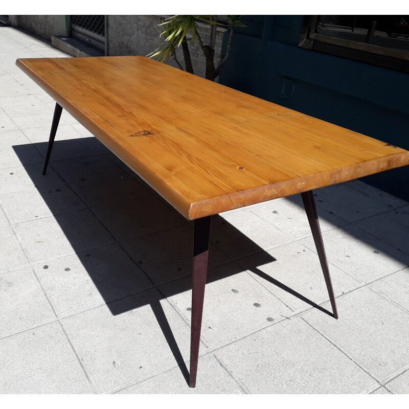 Table à repas de Charlotte Perriand et Jean Prouvé