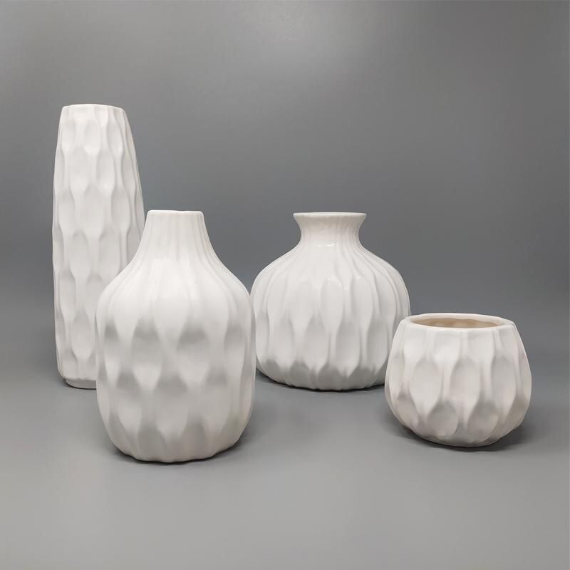Ensemble de 4 vases vintage blancs en céramique , Italie 1970