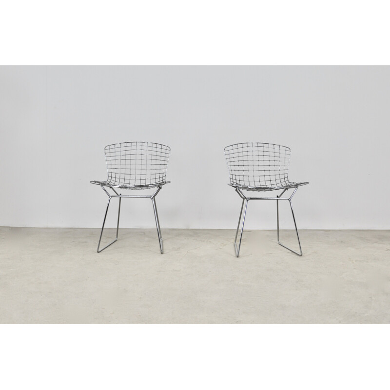 Pair of vintage chromed metal chairs by Harry Bertoia for Knoll, 1960s