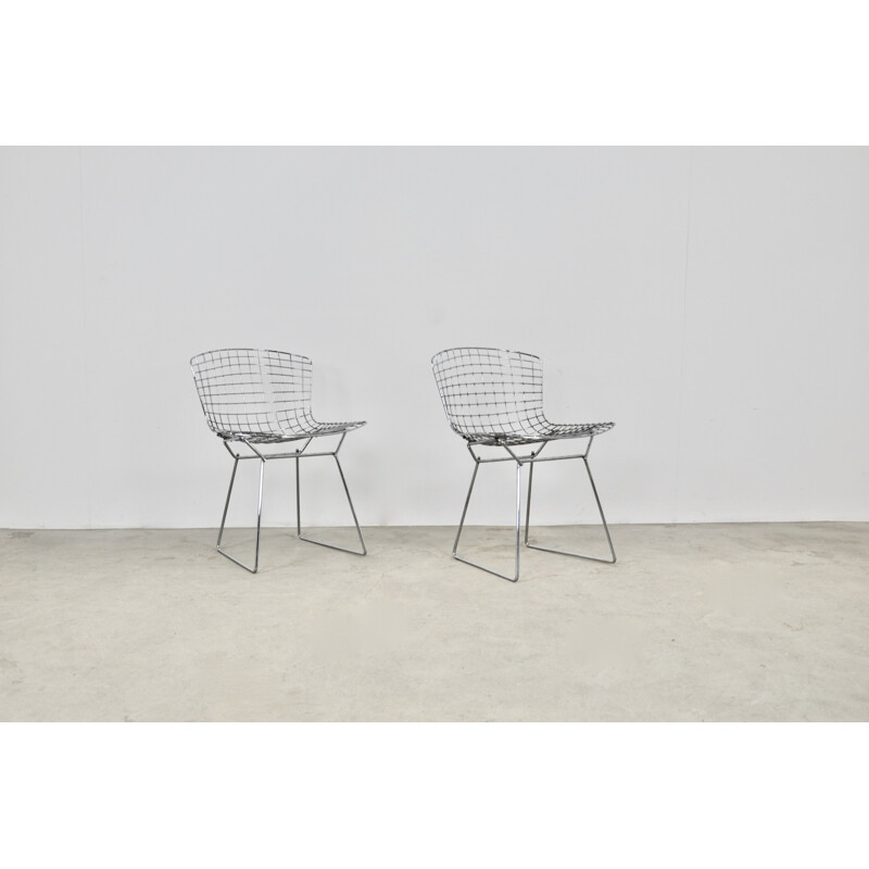 Pair of vintage chromed metal chairs by Harry Bertoia for Knoll, 1960s