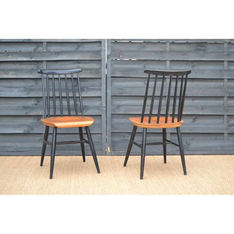 Set of 4 vintage chairs by Ilmari Tapiovaara