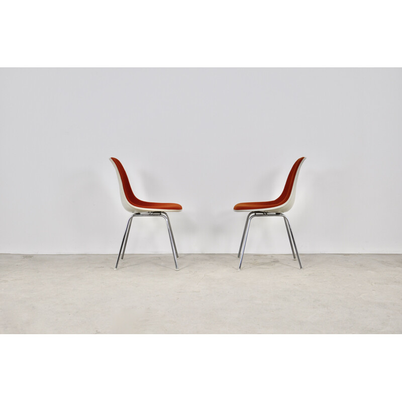 Paire de chaises vintage chromé par Charles et Ray Eames pour Herman Miller, 1960