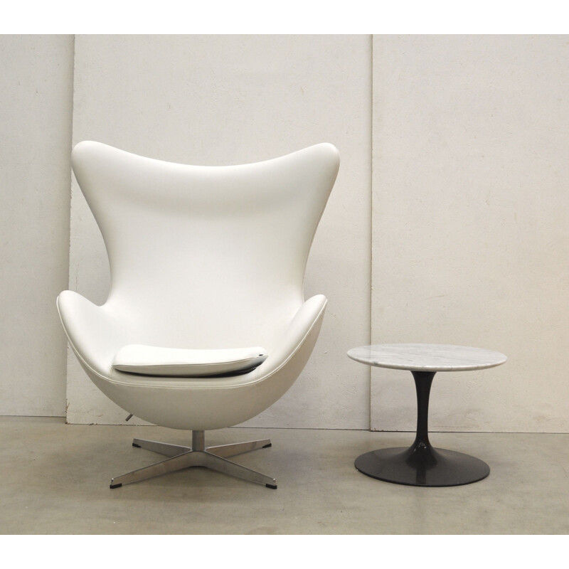 Fauteuil vintage blanc par Arne Jacobsen pour Fritz Hansen, 1950