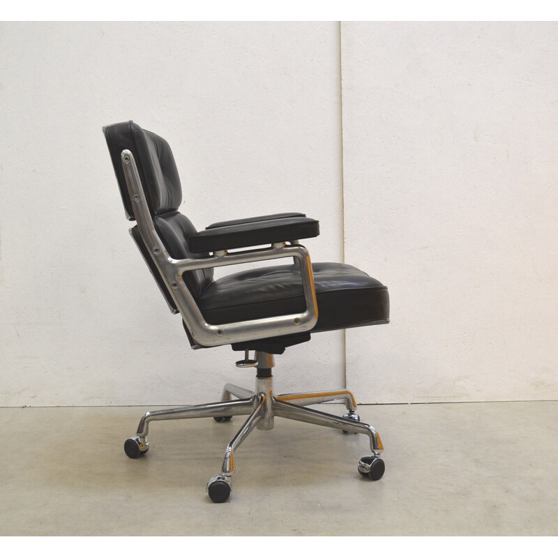 Vintage ES104 time life Lobby chair by Charles Eames for Vitra, 1960s