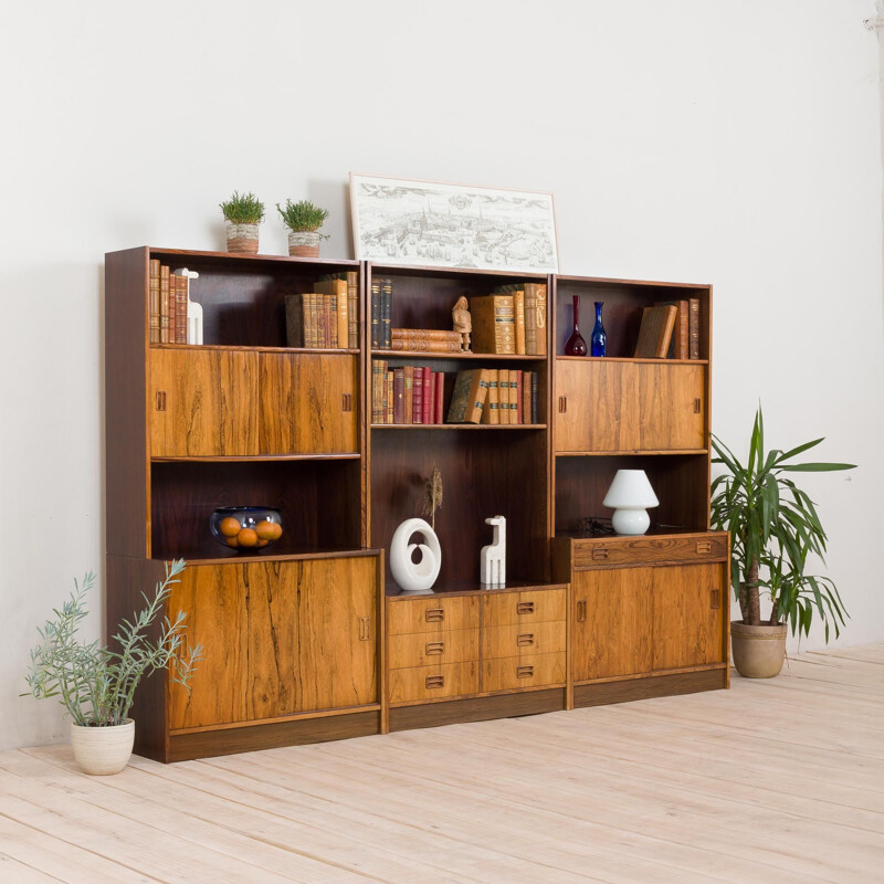 Mid century modern modular bookshelf system in rosewood 3 bay wall unit, Denmark 1970s