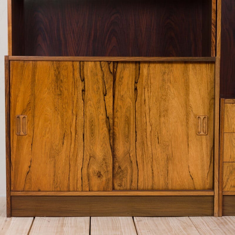 Mid century modern modular bookshelf system in rosewood 3 bay wall unit, Denmark 1970s