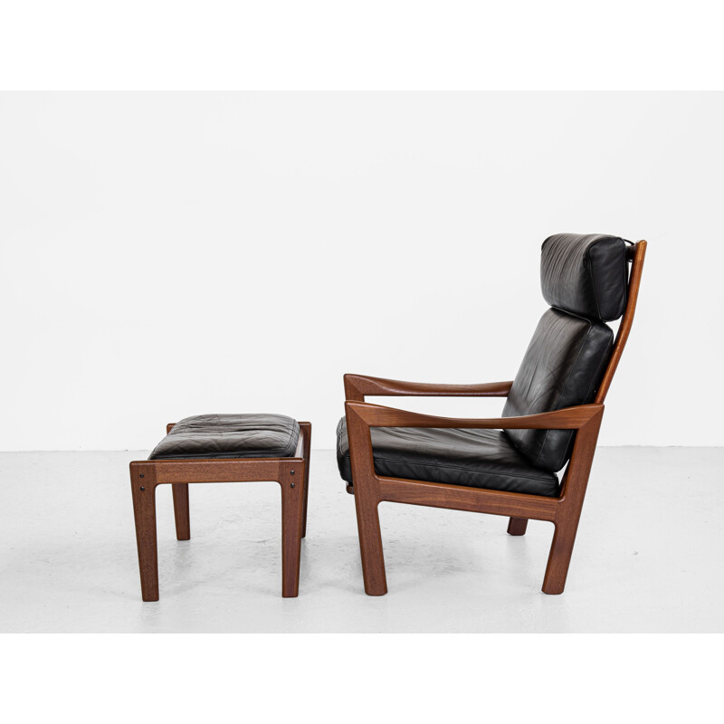 Mid century lounge chair and ottoman in teak and leather by Illum Wikkelsø for Niels Eilersen, Denmark 1960s