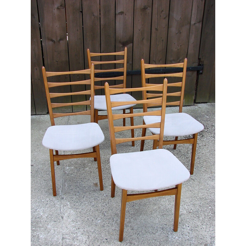 Set of 4 wood and fabric vintage chairs, 1960s