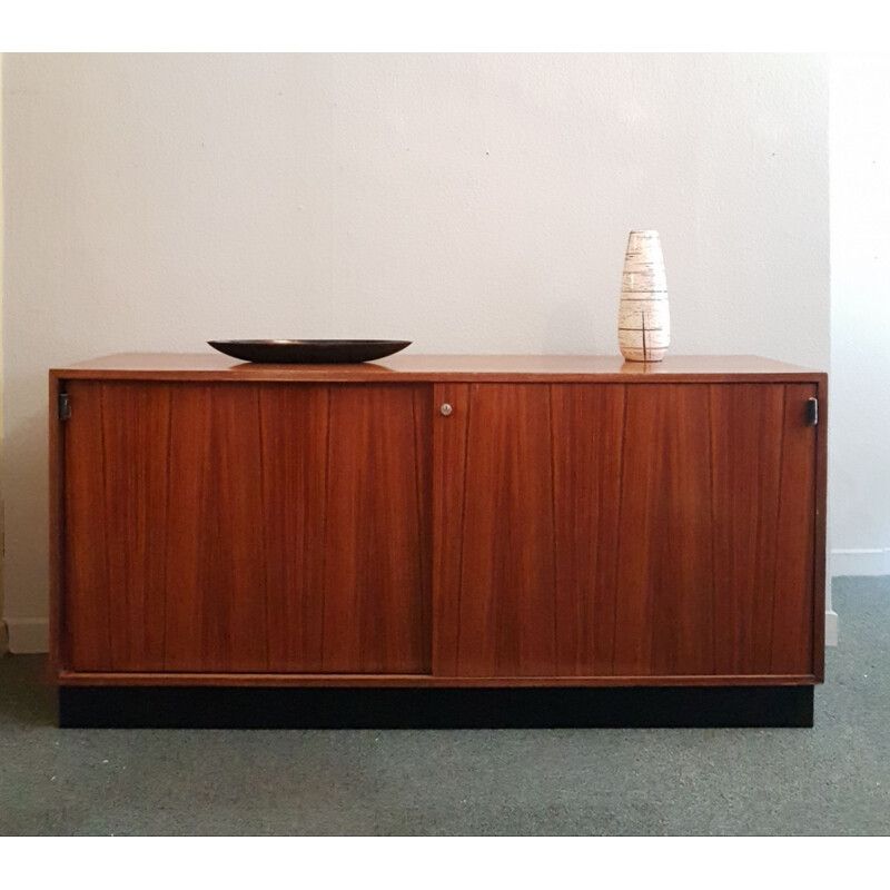 Vintage rosewood sideboard by Florence Knoll