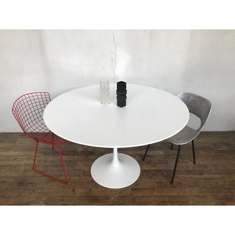 Tavolo vintage tulipano 120 cm in melamina di Eero Saarinen per Knoll international