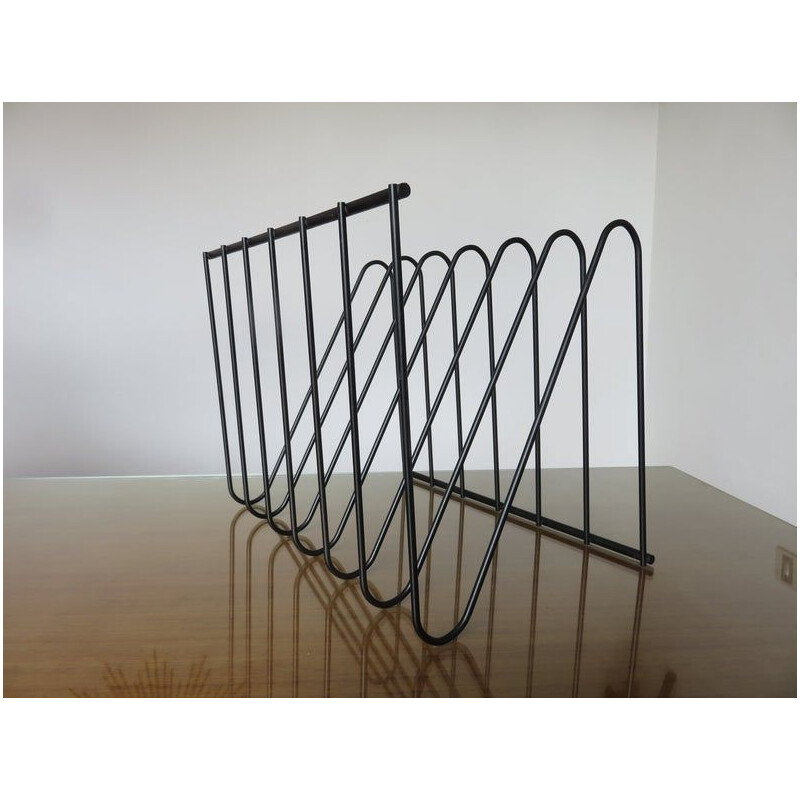 Vintage magazine rack in lacquered metal wire by François Arnal atelier A, 1970s