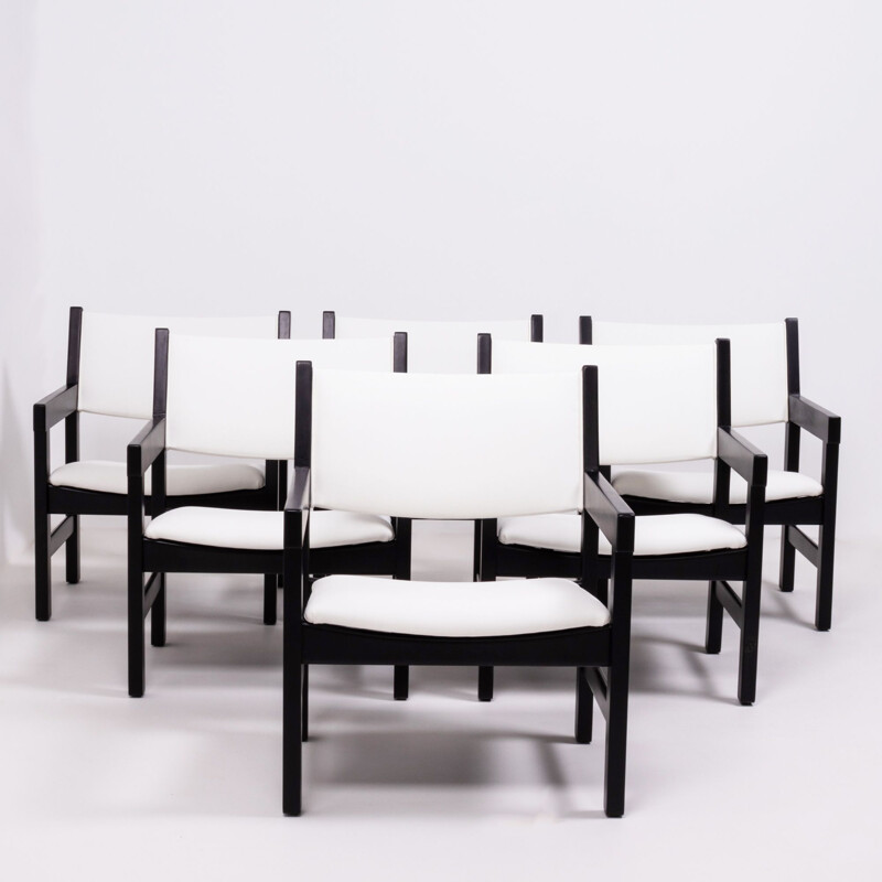 Set van 6 vintage stoelen in wit van Hans Wegner voor GETAMA