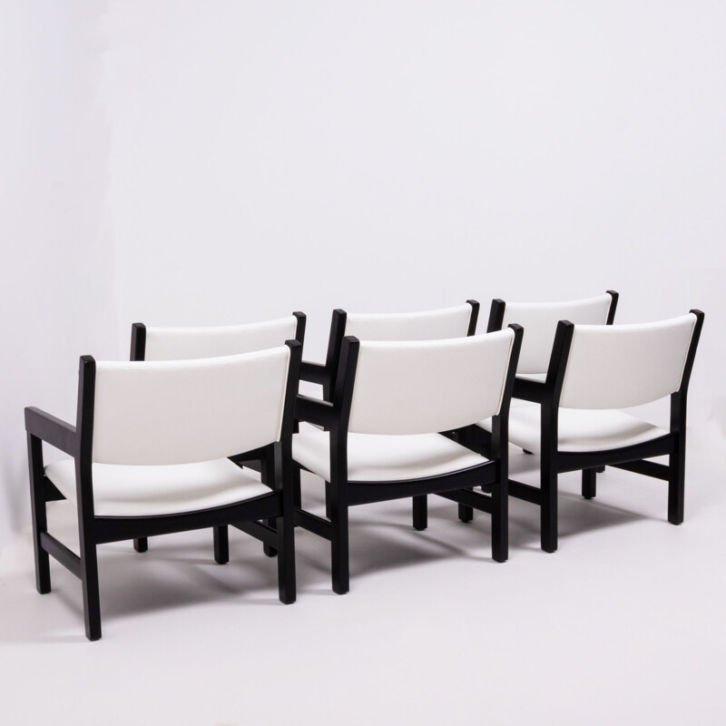 Set van 6 vintage stoelen in wit van Hans Wegner voor GETAMA