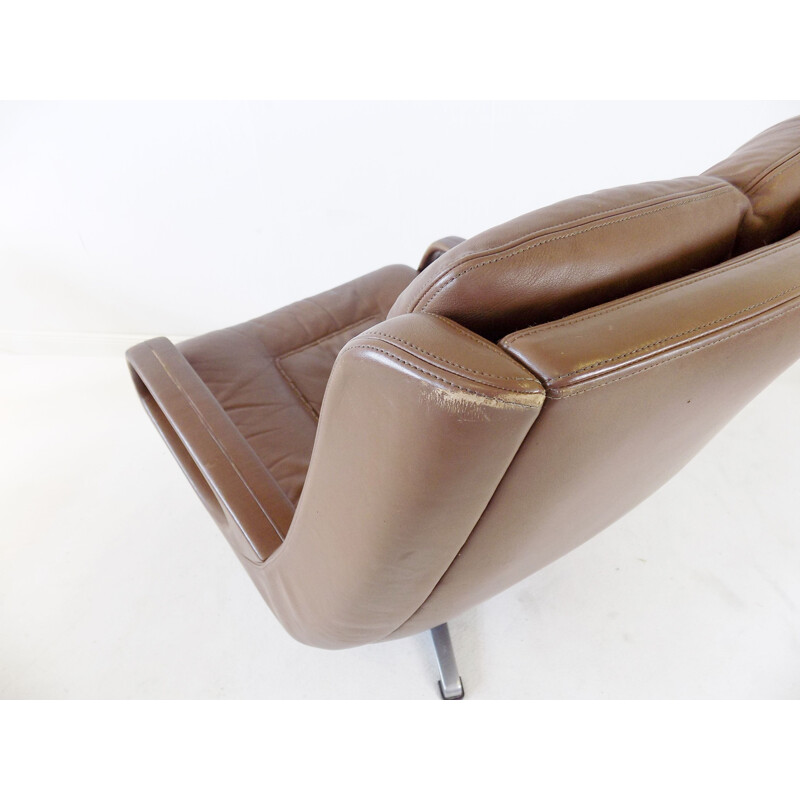 Pair of  brown leather lounge chairs by Carl Straub, 1960s