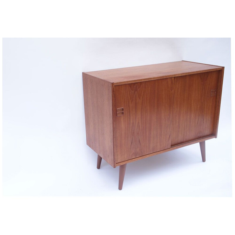 Vintage scandinavian sideboard with honey teak sliding doors, Denmark 1960s