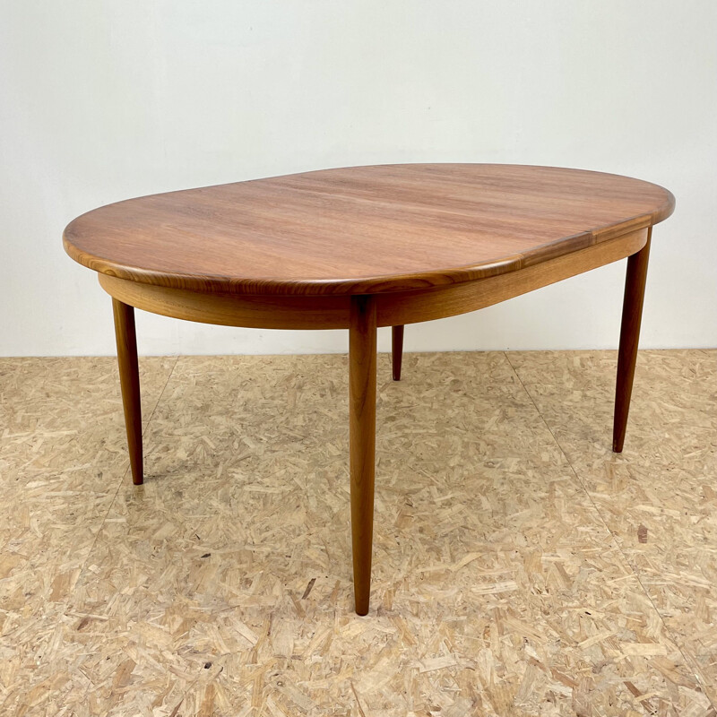 Mid century teak dining table by Victor Wilkins for G-Plan, 1960s