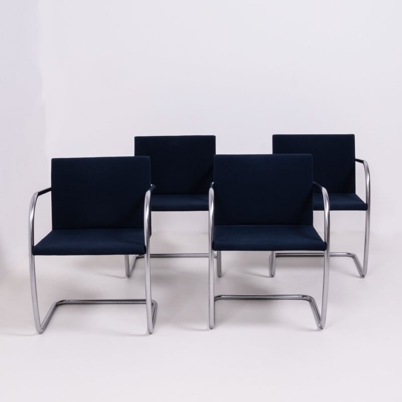 Ensemble de 4 chaises vintage en tissu marine Brno par Ludwig Mies van der Rohe pour Knoll, 1930