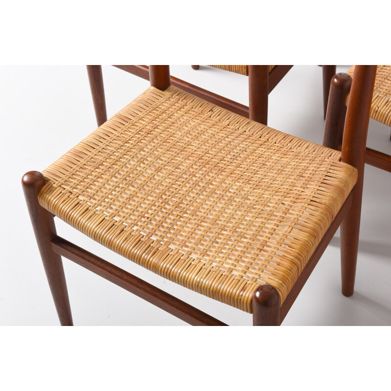  Set of 6 dining room chairs in rattan "W2", Hans J. WEGNER - 1950s