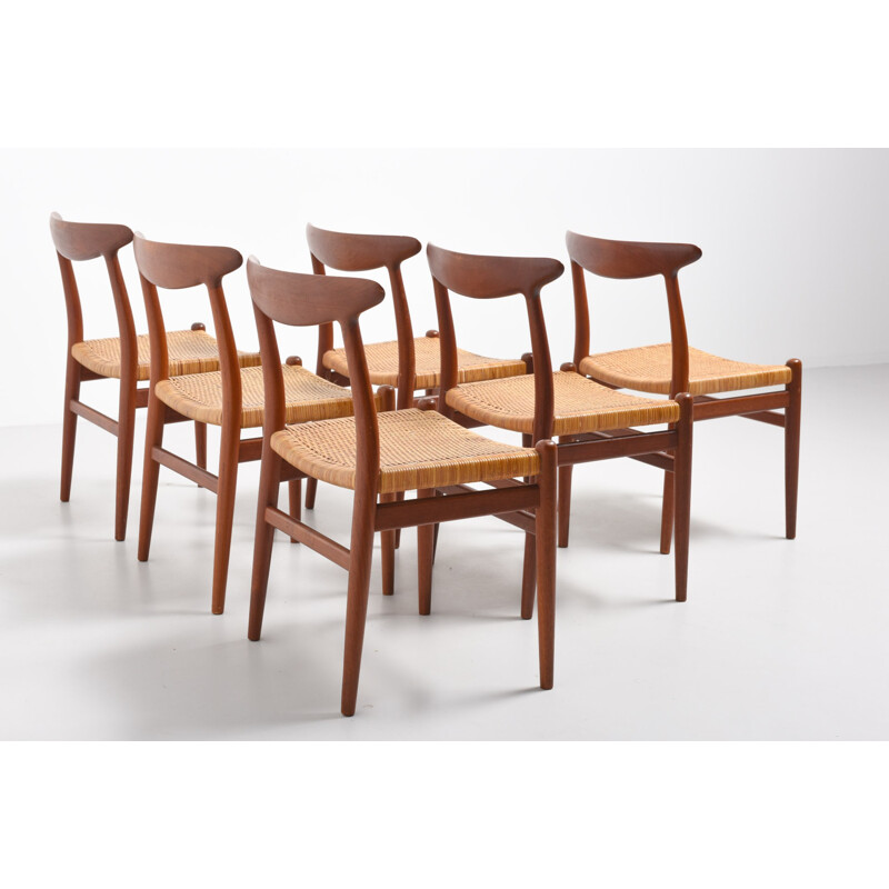  Set of 6 dining room chairs in rattan "W2", Hans J. WEGNER - 1950s