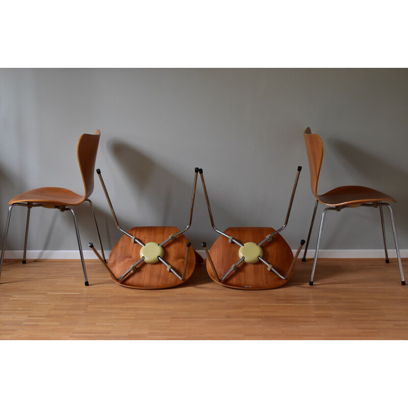 Set of 4 teak 3107 vintage dining chairs by Arne Jacobsen for Fritz Hansen, Denmark