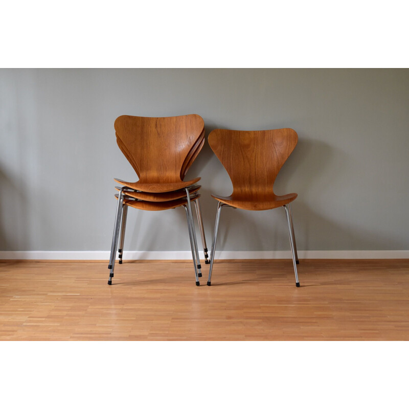 Set of 4 teak 3107 vintage dining chairs by Arne Jacobsen for Fritz Hansen, Denmark