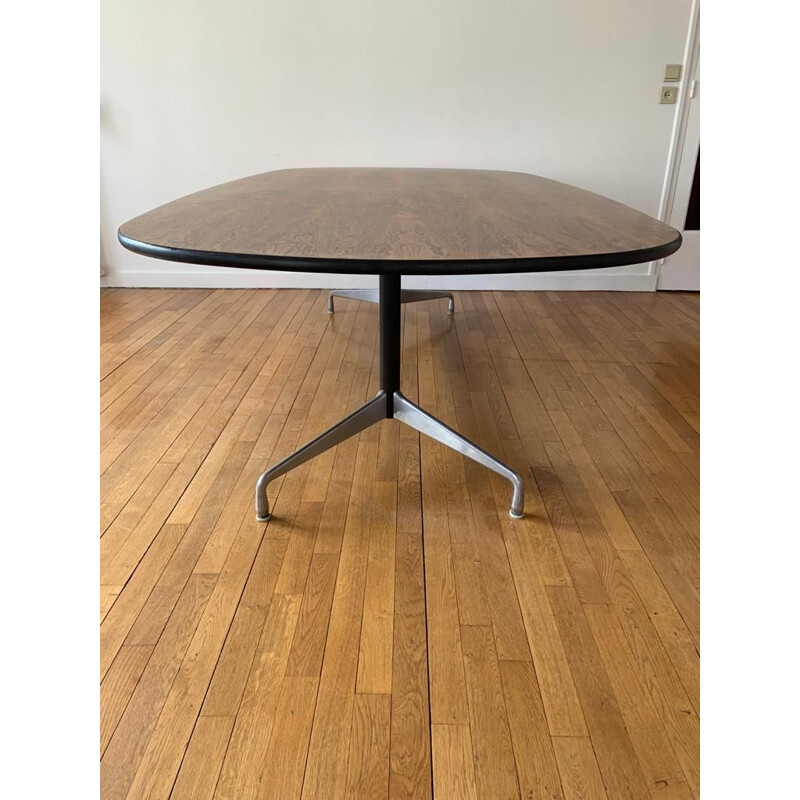 Vintage oval rosewood table by Charles and Ray Eames for Herman Miller