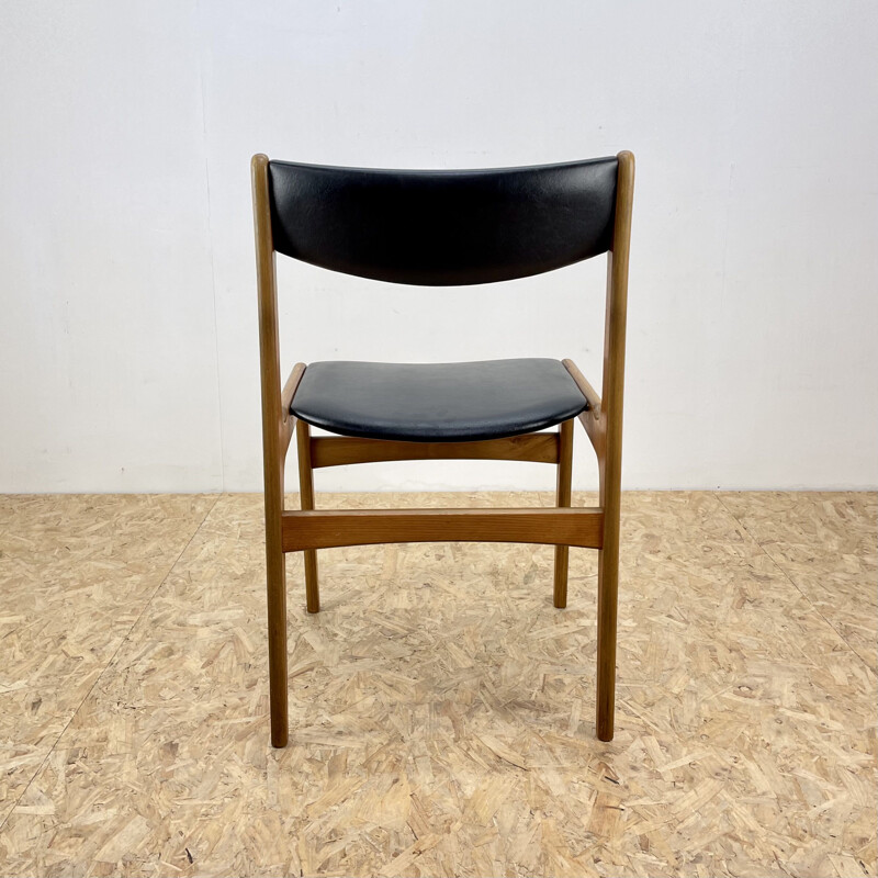 Set of 4 mid century teak chairs by Erik Buck for O.D Mobler, Denmark 1960s