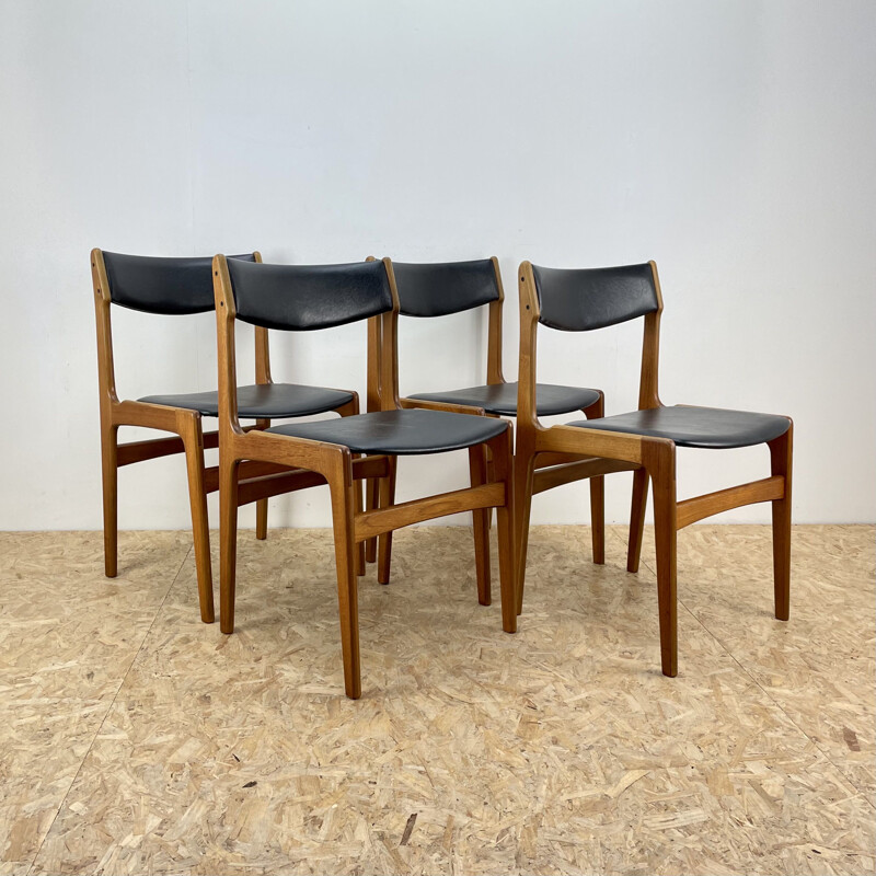 Set of 4 mid century teak chairs by Erik Buck for O.D Mobler, Denmark 1960s