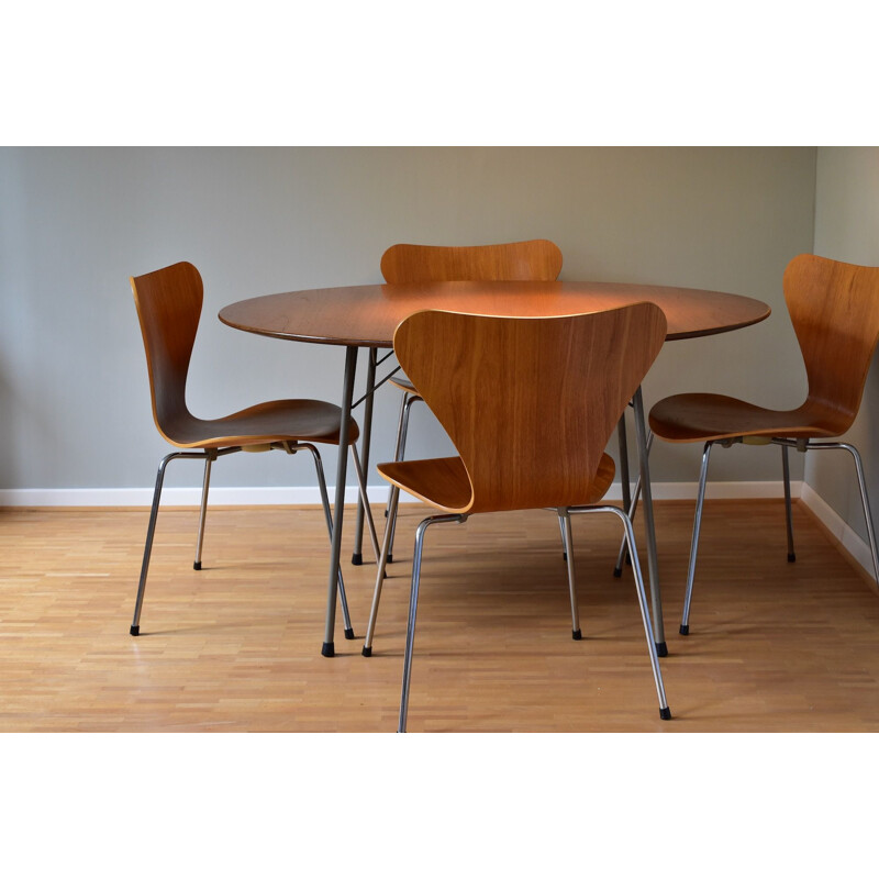Vitnage dining table 3600 teak by Arne Jacobsen, 1950s