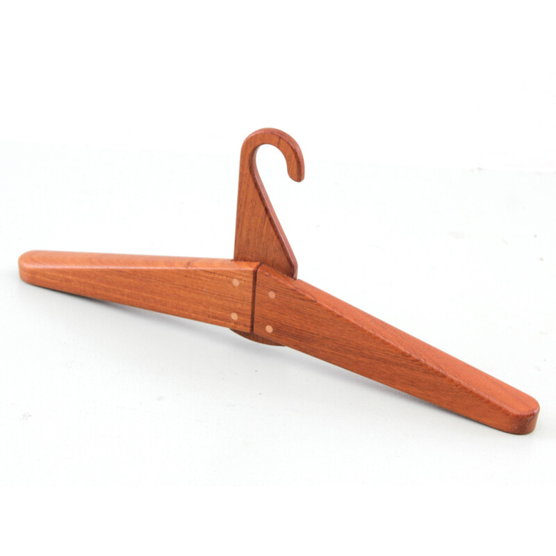 Scandinavian vintgage teak coat rack model 140 with 3 hangers by Aksel Kjersgaard