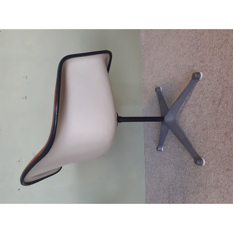 Pair of vintage PAC fiberglass armchairs by Eames for Herman Miller, 1960