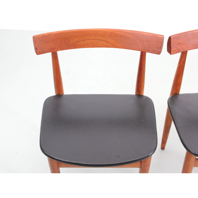 Set of 4 vintage teak chairs and extension table by Hans Olsen for Frem Rojle, 1964s