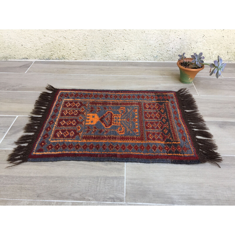 Orientalischer Vintage-Teppich aus reiner Wolle