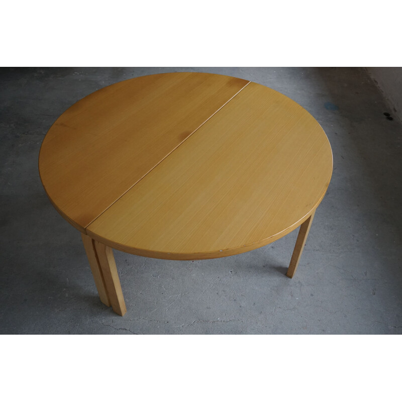 Vintage round dining table in birch by Alvar Aalto for Artek, 1980s