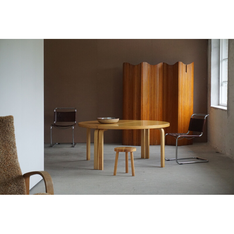 Table ronde vintage en bouleau par Alvar Aalto pour Artek, 1980