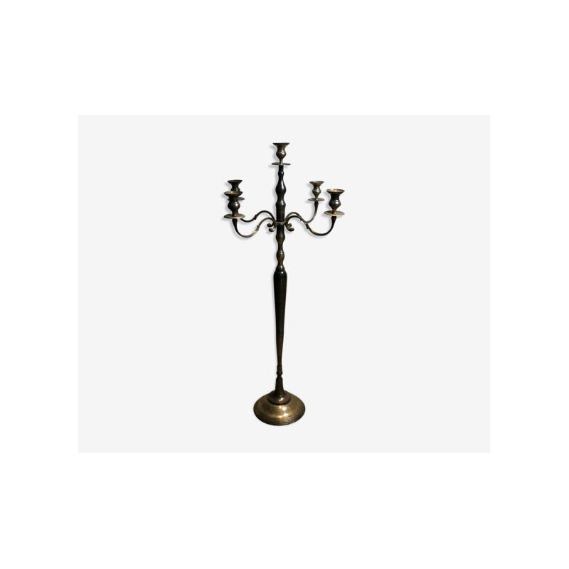 Vintage candelabro sobre suporte de bronze prateado