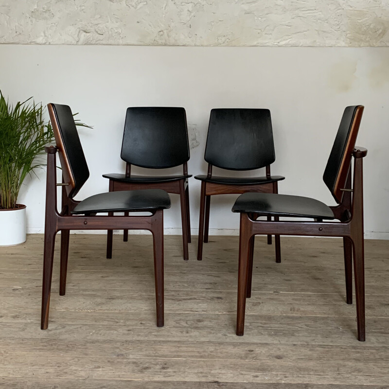 Set di 4 sedie vintage in teak di Arne Hovmand Olsen per Mogens Kold, Danimarca