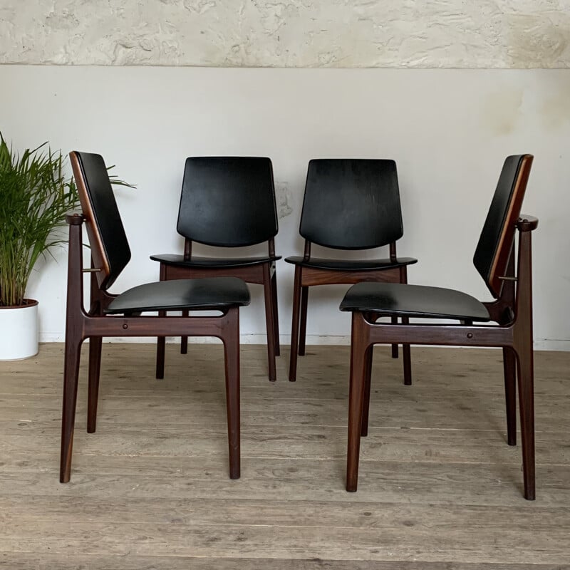 Set of 4 vintage teak chairs by Arne Hovmand Olsen for Mogens Kold, Denmark