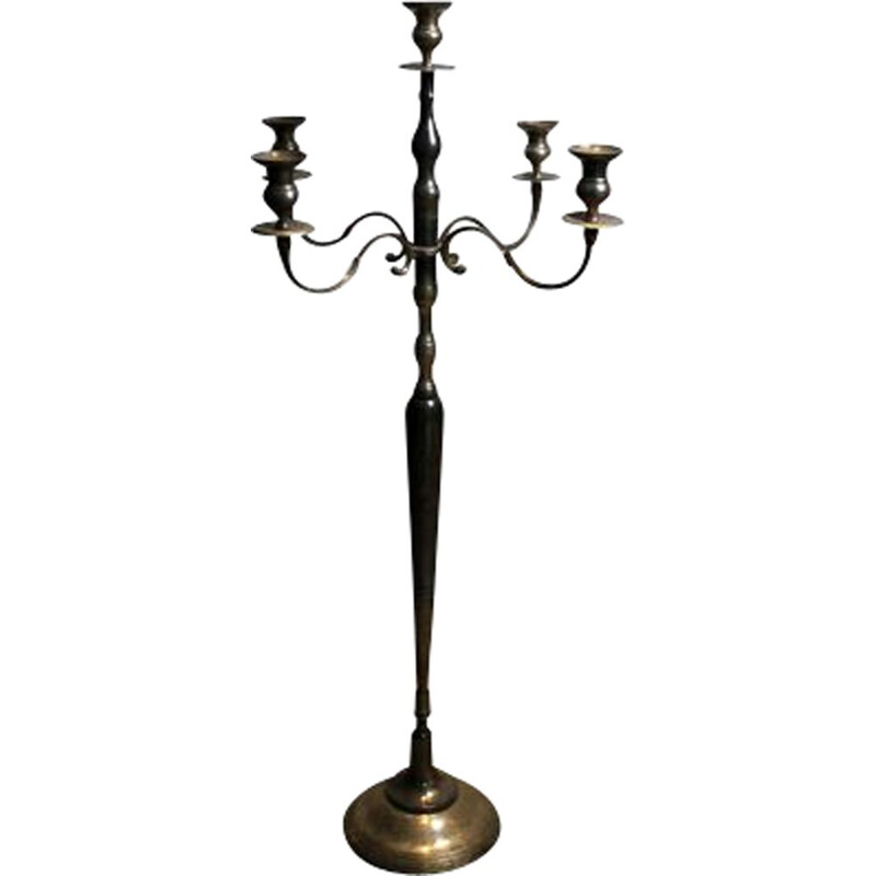 Vintage candelabro sobre suporte de bronze prateado
