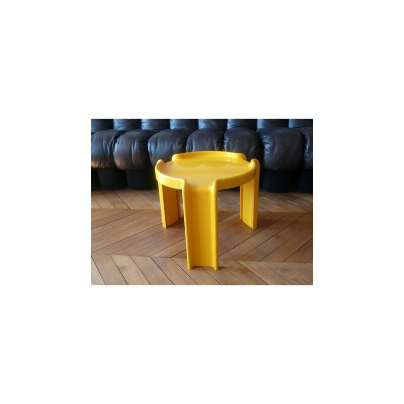 Set of Kartell nesting tables in yellow ABS plastic, Giotto STOPPINO - 1970s