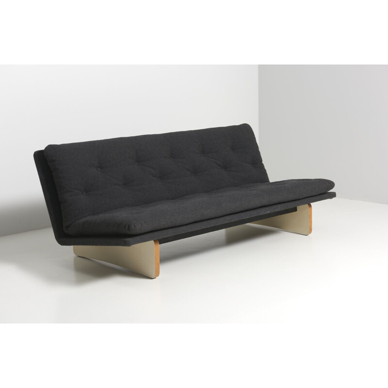 Mid century lounge sofa by Kho Liang Ie for Artifort, Netherlands 1960s