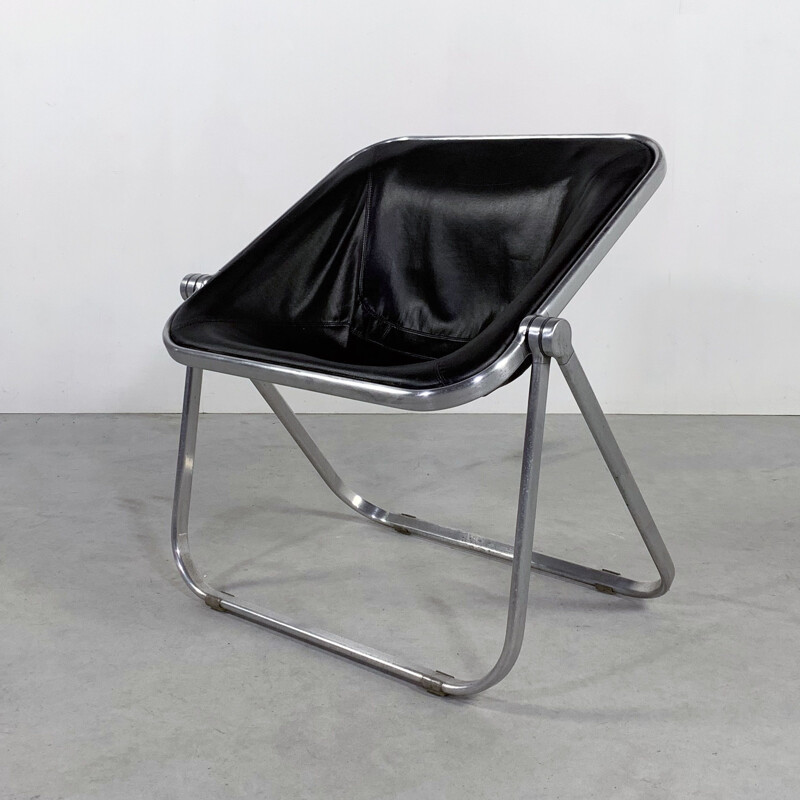 Fauteuil vintage Plona en cuir noir de Giancarlo Piretti pour Castelli, 1970