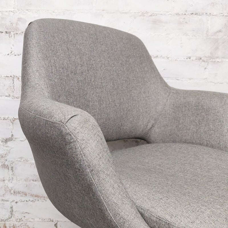 Vintage swivel chair, 1960s