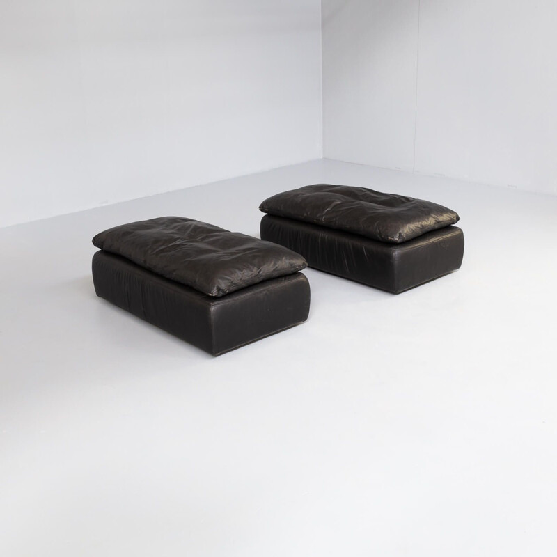 Paire de canapés poufs vintage en cuir noir par Walter Knoll, 1980