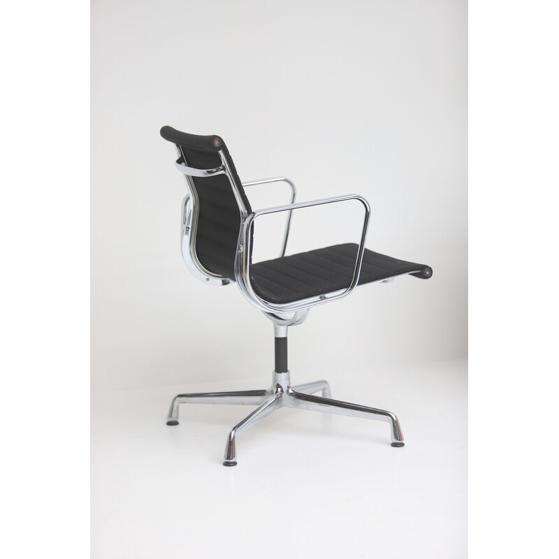 Ensemble de 4 fauteuils vintage EA108 par Charles & Ray Eames pour Vitra