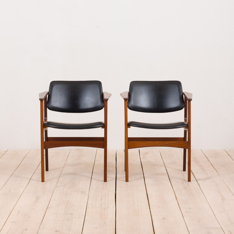 Paire de fauteuils vintage en teck avec cuir aniline noir par Arne Vodder, Danemark 1960