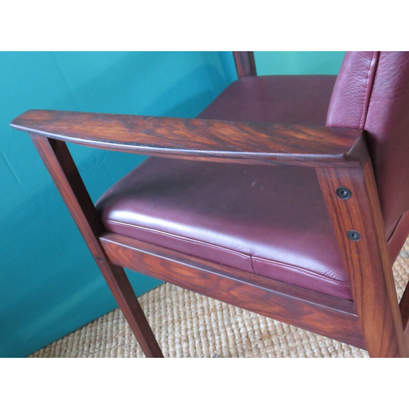 Pair of Rosewood and leather dining chairs - 1960s 