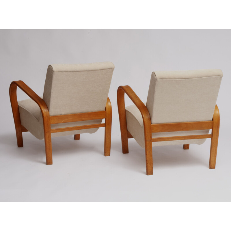 Pair of vintage HF11 armchairs by Jindřich Halabala for Interier Praha